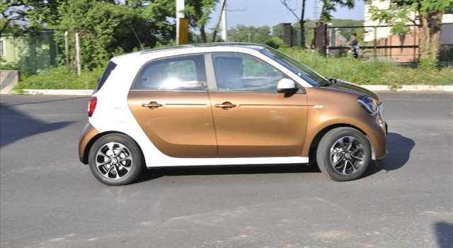 Smart Forfour 0.9 Turbo Passion, la prova su strada