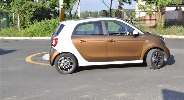 Smart Forfour 0.9 Turbo Passion, la prova su strada