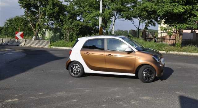 Smart Forfour 0.9 Turbo Passion, la prova su strada