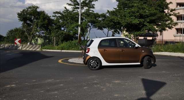 Smart Forfour 0.9 Turbo Passion, la prova su strada