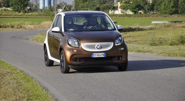 Smart Forfour 0.9 Turbo Passion, la prova su strada