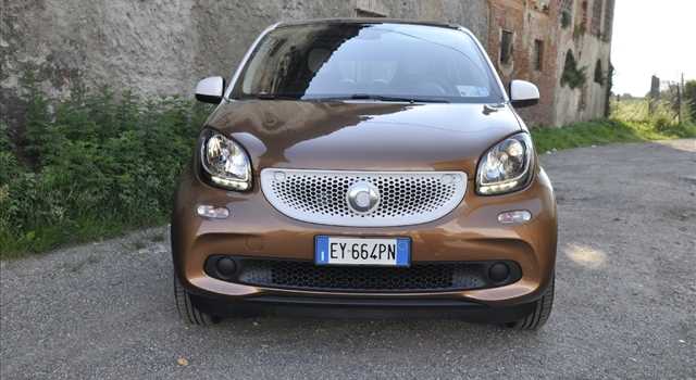Smart Forfour 0.9 Turbo Passion, la prova su strada