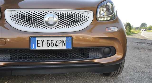 Smart Forfour 0.9 Turbo Passion, la prova su strada