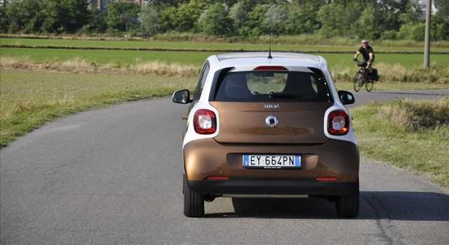 Smart Forfour 0.9 Turbo Passion, la prova su strada