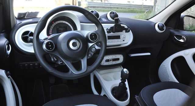 Smart Forfour 0.9 Turbo Passion, la prova su strada