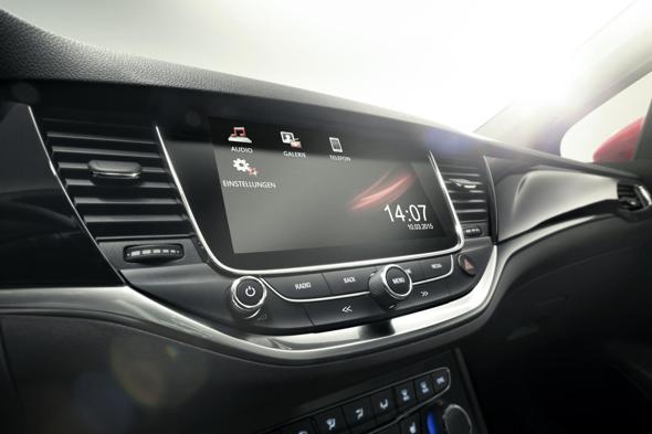 Nuova Opel Astra, prime immagini definitive