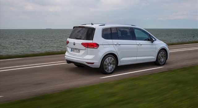 Volkswagen Touran 2015, nuove immagini ufficiali