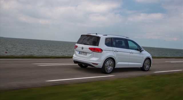 Volkswagen Touran 2015, nuove immagini ufficiali