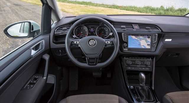 Volkswagen Touran 2015, nuove immagini ufficiali