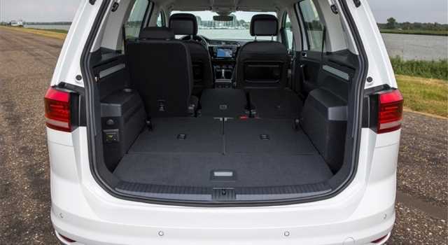 Volkswagen Touran 2015, nuove immagini ufficiali