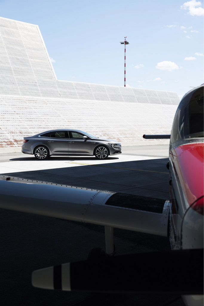 Renault Talisman: le foto ufficiali