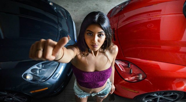 Donne e motori: la spendida Rita