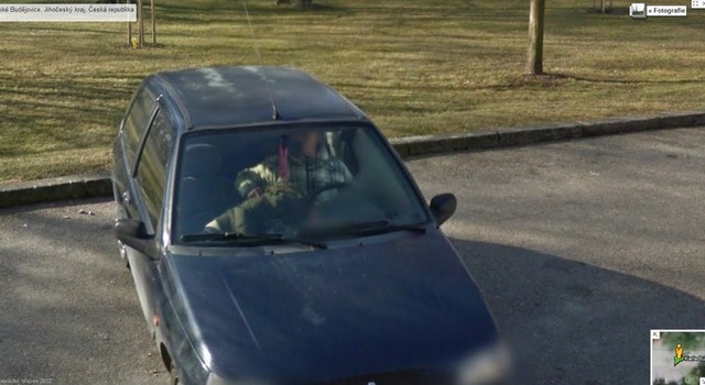 Google Street View e motori: le foto più imbarazzanti