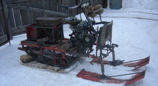 Le motoslitte più pazze del mondo sono russe, eccole