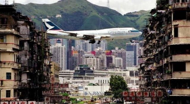 Gli aeroporti più pericolosi del mondo: atterraggi da brividi