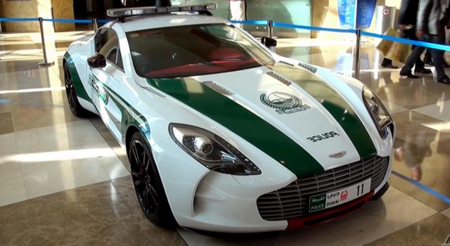 Le auto della polizia più belle e veloci del mondo