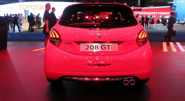Stand Peugeot al Salone di Francoforte 2015