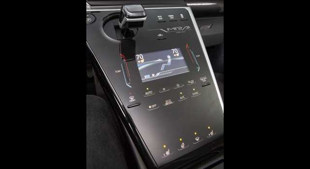 Toyota Mirai: nuove immagini ufficiali