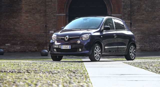 Renault Twingo EDC Lovely, primo contatto