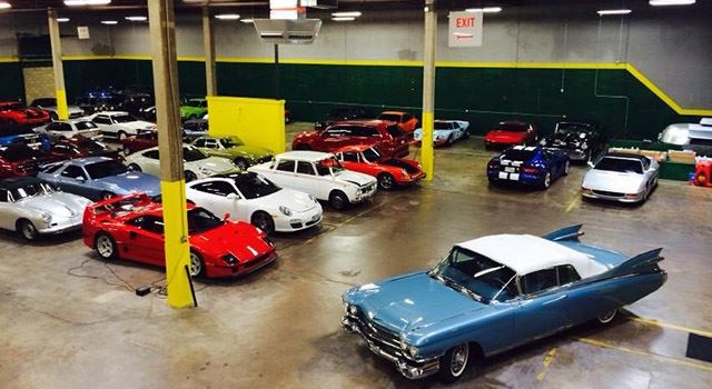 Texas, il Petrol Lounge: uno dei garage più grandi e lussuosi del mondo
