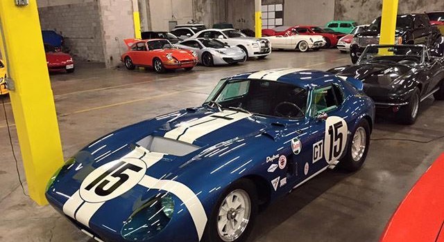 Texas, il Petrol Lounge: uno dei garage più grandi e lussuosi del mondo