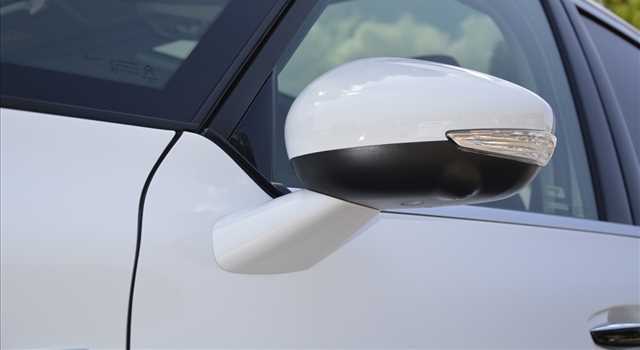 Peugeot 3008 vs Citroen C4 Picasso, prova su strada