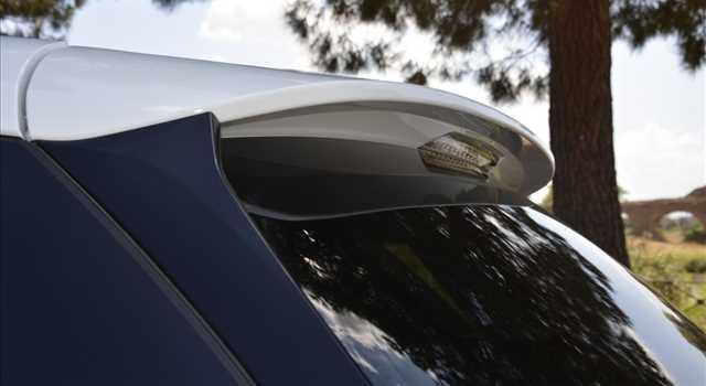 Peugeot 3008 vs Citroen C4 Picasso, prova su strada