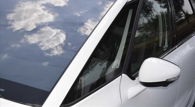 Peugeot 3008 vs Citroen C4 Picasso, prova su strada