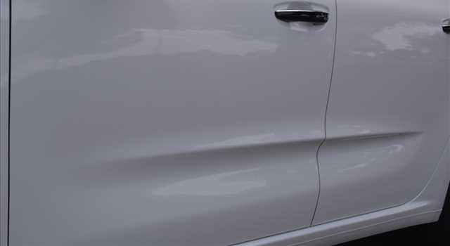 Peugeot 3008 vs Citroen C4 Picasso, prova su strada