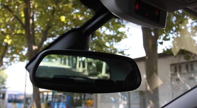 Peugeot 3008 vs Citroen C4 Picasso, prova su strada