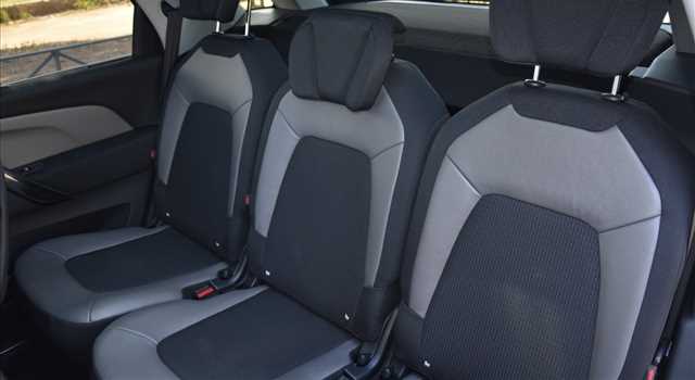 Peugeot 3008 vs Citroen C4 Picasso, prova su strada