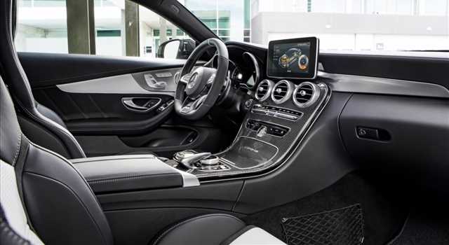 Nuova Mercedes-Benz C Coupé: primo contatto