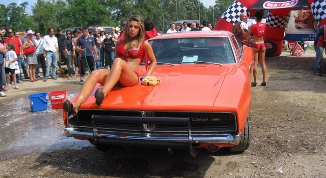 Le sexy car wash