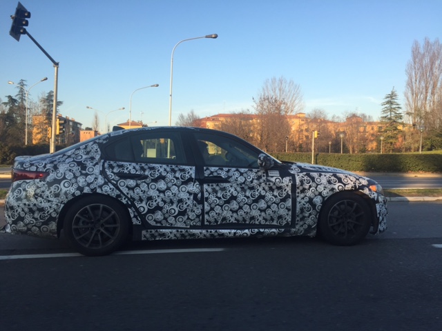 Alfa Romeo Giulia, nuovi test su strada