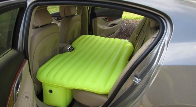 I 22 accessori per auto più assurdi