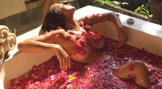 Viki Odintcova, curve mozzafiato per Fernando Alonso