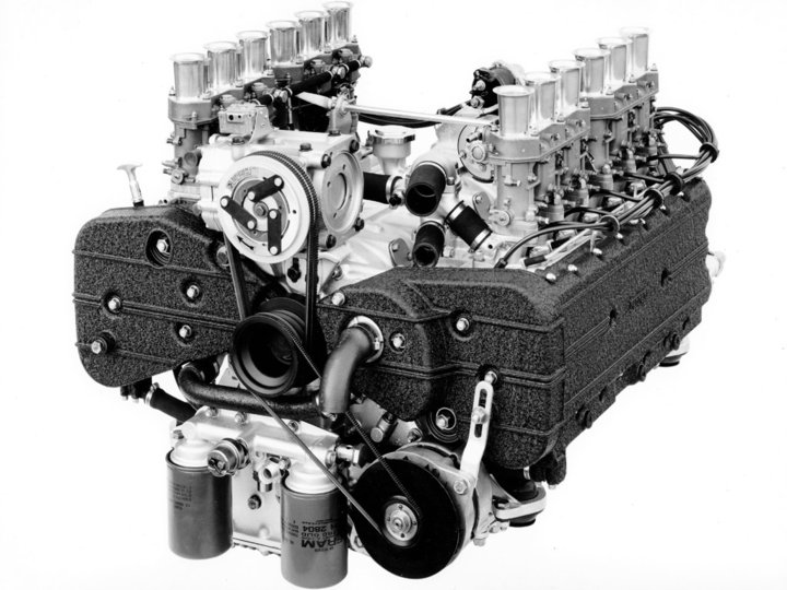 Ferrari 365 GT4 BB: la storia nella immagini