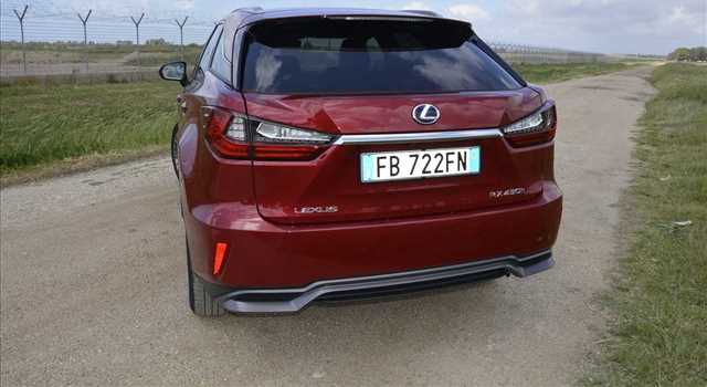 Lexus RX Hybrid F Sport: la prova su strada