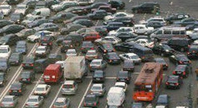 Le immagini più assurde scattate nel traffico