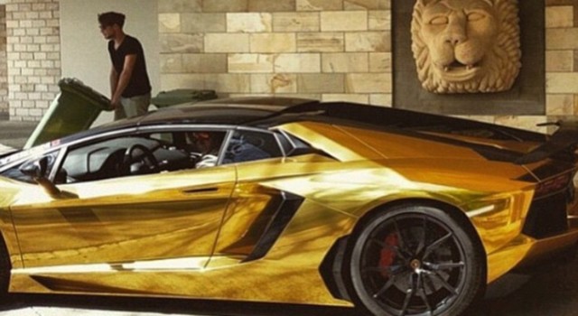 Le supercar dei giovani ricchi di Singapore