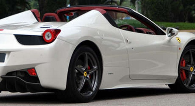 Le supercar dei giovani ricchi di Singapore