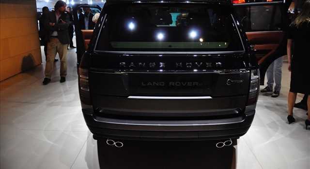 Land Rover al Salone di Parigi 2016