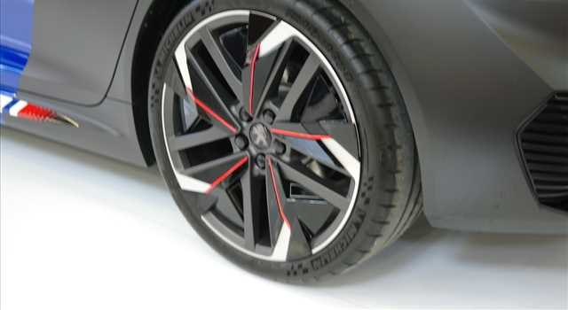 Peugeot al Motor Show 2016