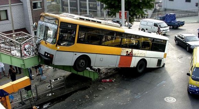 Le riparazioni auto più assurde