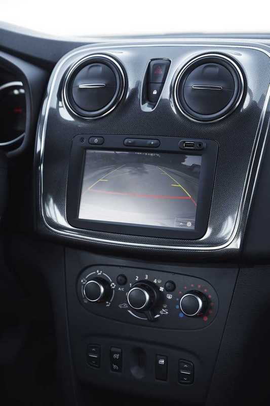 Dacia Sandero e Sandero StepWay: il test a Napoli