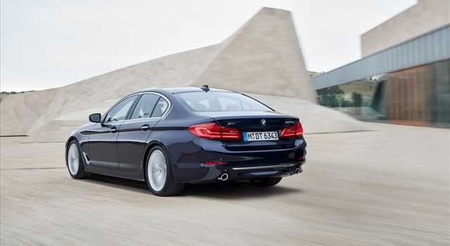 Nuova Bmw Serie 5 2017: foto ufficiali inedite