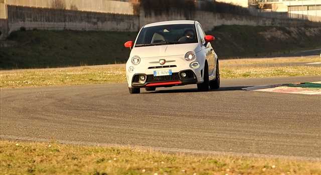 Abarth 595 Competizione, la prova su strada