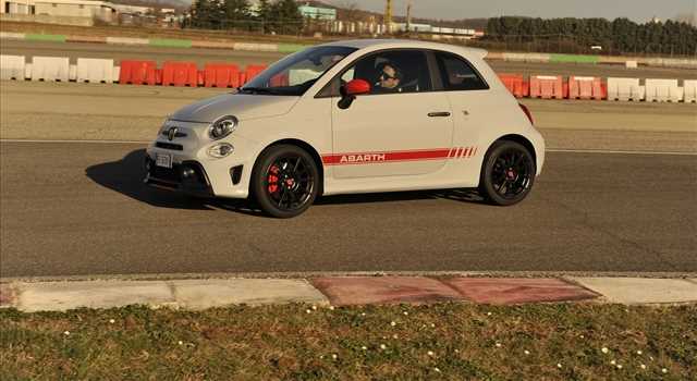 Abarth 595 Competizione, la prova su strada
