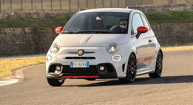 Abarth 595 Competizione, la prova su strada