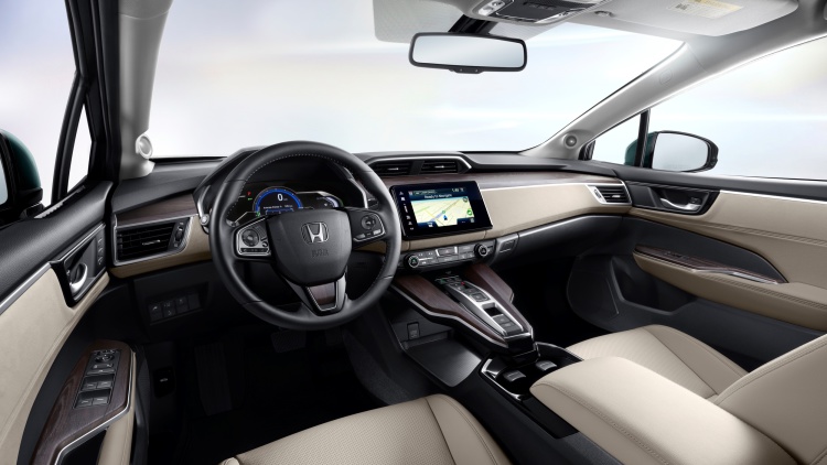 Honda Clarity plug-in ed elettrica: foto ufficiali